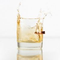Kuloodporna szklanka do whisky